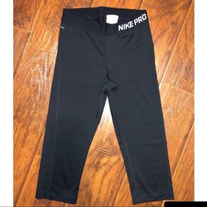 Nike Pro Cropped Leggings